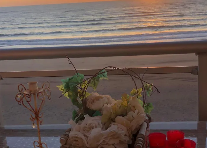 아파트 Luxury Oceanfront Triplex In 카디스