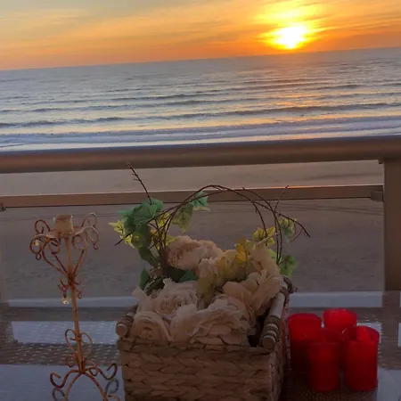 דירה Luxury Oceanfront Triplex In קדיז
